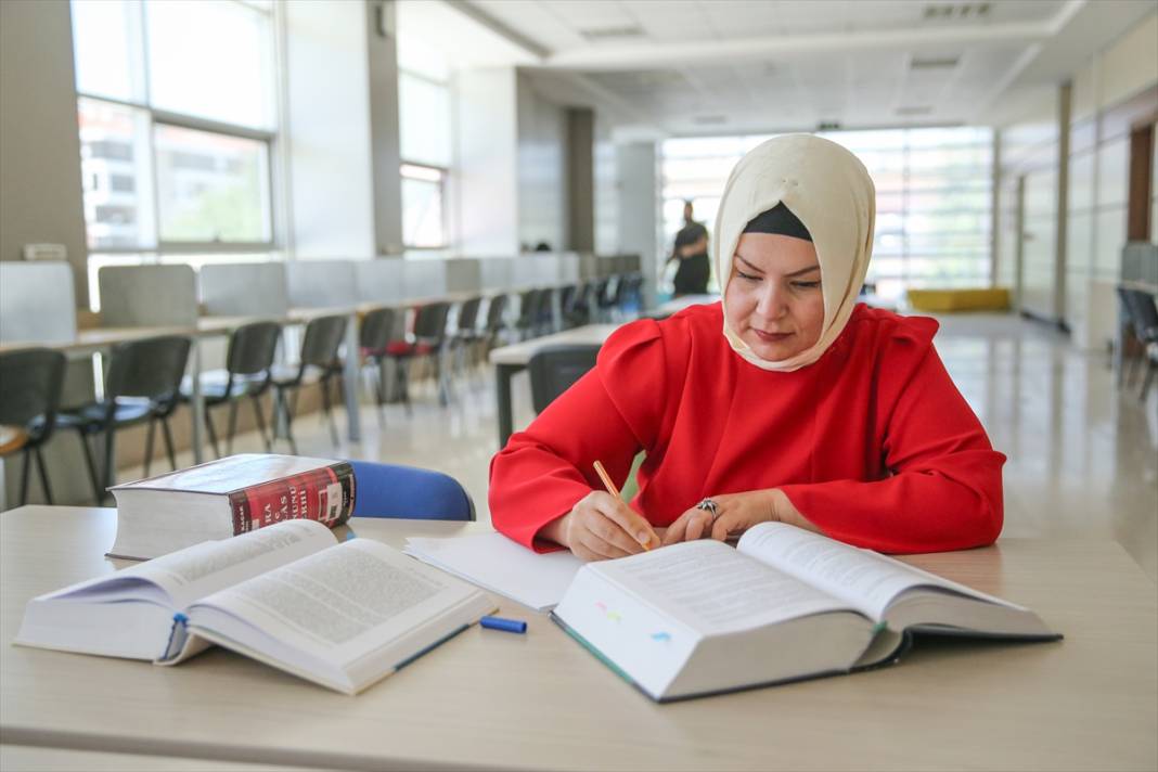 Konya’da avukatları beğenmeyip hukuk bitiren anne Türkiye’de gündem oldu 9